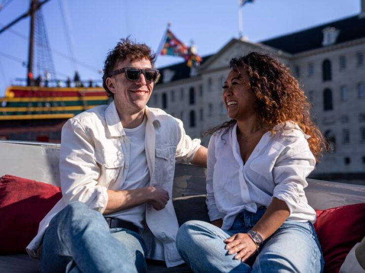 Amsterdam: Private Canal Cruise With Drinks and Snacks - Experience Highlights