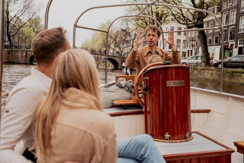 Amsterdam: Private Canal Cruise with snacks and drinks - Good To Know