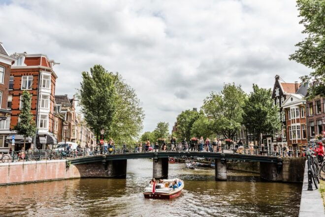 Amsterdam: Private Cheese and Beer Tour - Start at the Cheese and More Flower Market