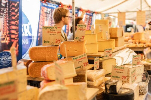 Amsterdam: Private Cheese and Beer Tour - Explore the Trendy Jordaan District