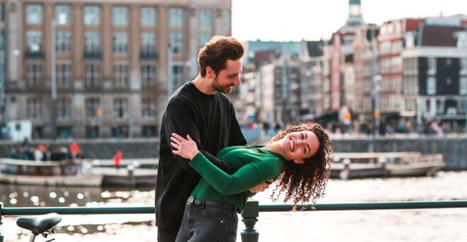 Amsterdam: Private City Centre and Canals Photo Walk - Reserve Now & Pay Later