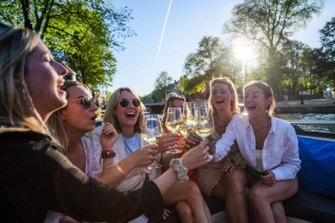 Amsterdam: Private Day Drinking Boat With Unlimited Mimosas - Accessible Cruise for Adults Only