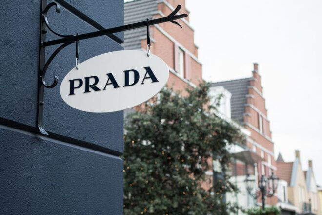 Amsterdam: Private Day Trip to Designer Outlet Roermond - Noteworthy Features of the Designer Outlet