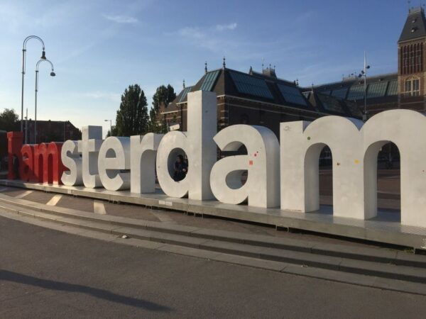Amsterdam Private Departure Transfer to Schiphol Airport - Convenient and Hassle-free Transportation