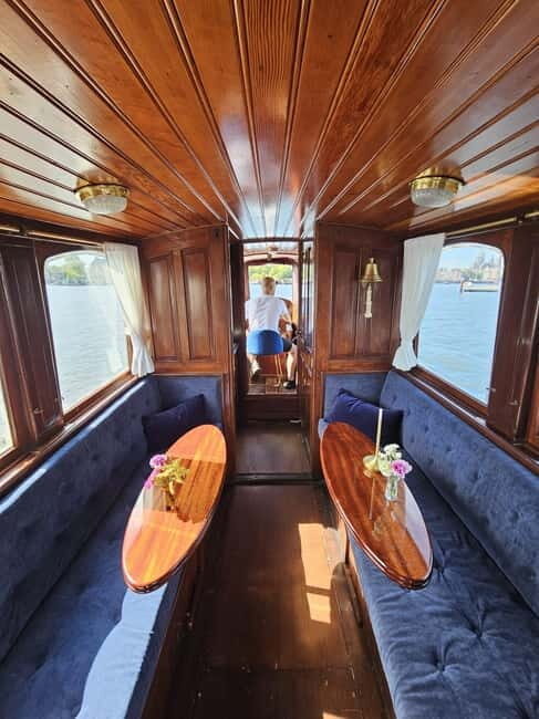 Amsterdam: Private Dinner Cruise on a Luxury Saloon Boat - The Experience: What to Expect on Your Private Dinner Cruise