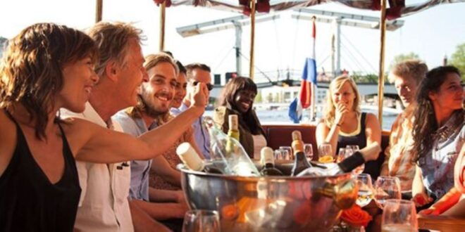 Amsterdam: Private Luxury Cruise With Pizza and Drinks - Private Cruise Details and Booking Information
