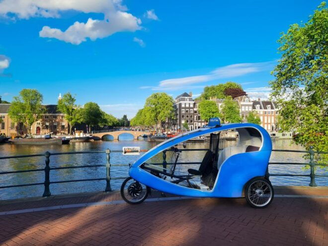 Amsterdam: Private Pedicab Historical Sightseeing Tour - Museumsquare and Museum Options