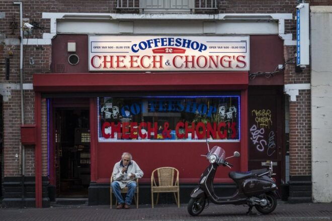 Amsterdam Private Photo Tour With Professional Photographer - Inclusions and Meeting Point