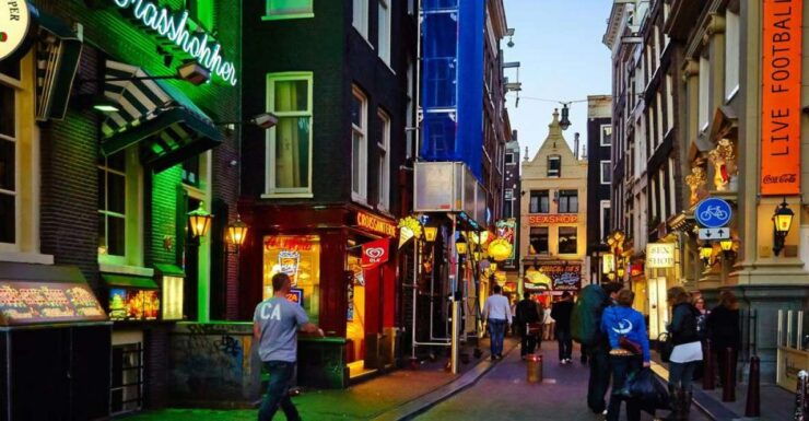 Amsterdam: Private Red Light District and Food Tour - Tour Details and Highlights