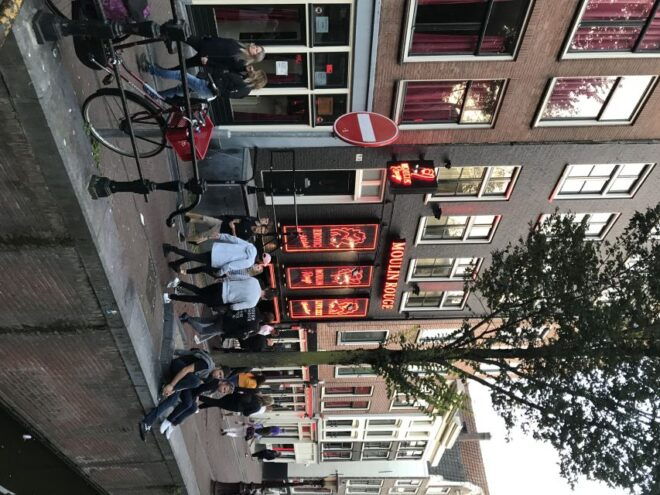 Amsterdam: Private Red Light District and Food Tour - The Sum Up