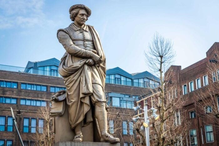Amsterdam: Private Rembrandt Walking Tour & Optional Museums - Who Should Consider This Tour?