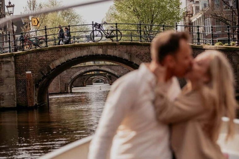 Amsterdam: Private Romantic Canal Cruise w. Prosecco/Snacks - The Practicalities: What’s Included and What’s Not