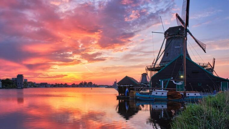 Amsterdam: Private Tour Giethoorn, Zaanse Schans Local Guide - Who Is This Tour For?