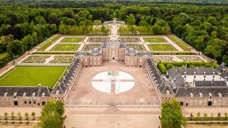 Amsterdam: Private Tour of Kröller-Museum Het Loo Muiderslot - An Authentic, Well-Rounded Dutch Day