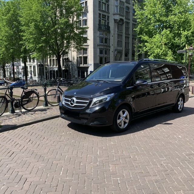 Amsterdam: Private Transfer To/From Bruges - Comfortable and Hygienic Vehicles