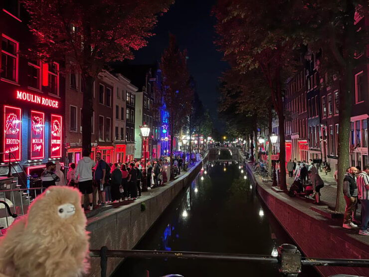 Amsterdam Private Walking Tasting Tour - Experience Highlights