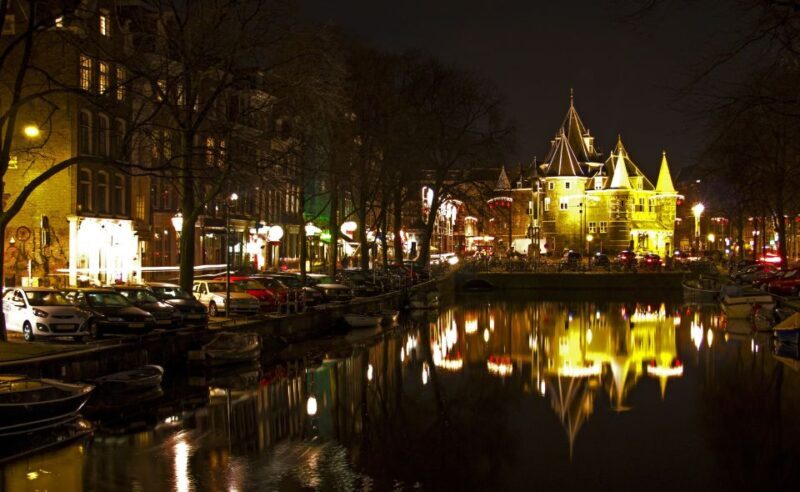 Amsterdam: Private Walking Tour with a Local - Cost and Value