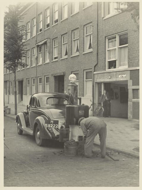 Amsterdam: Private World War Two History Walking Tour - Tour Highlights