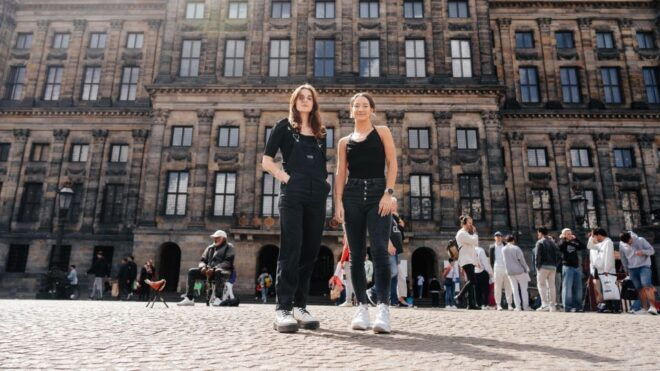 Amsterdam: Professional Photoshoot at Dam Square. - Location and Meeting Point