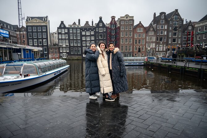 Amsterdam: Professional Photoshoot at Damrak - Overview of the Photoshoot