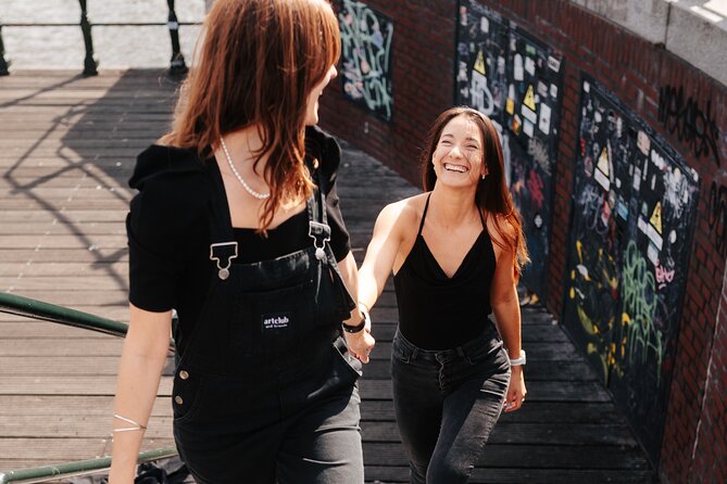 Amsterdam: Professional Photoshoot at Damrak - Digital High-Resolution, Professionally Edited Pictures