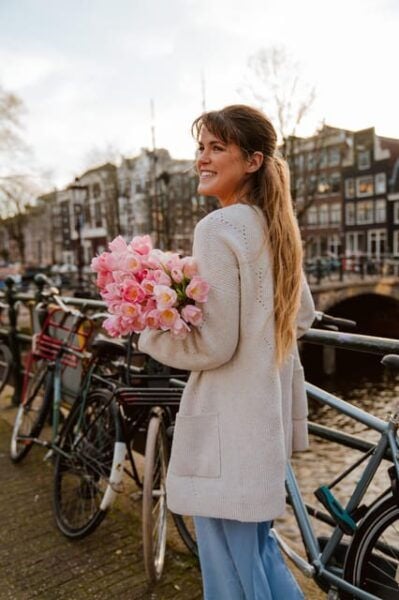 Amsterdam: Professional Photoshoot at the Canals - Preserving Your Memories