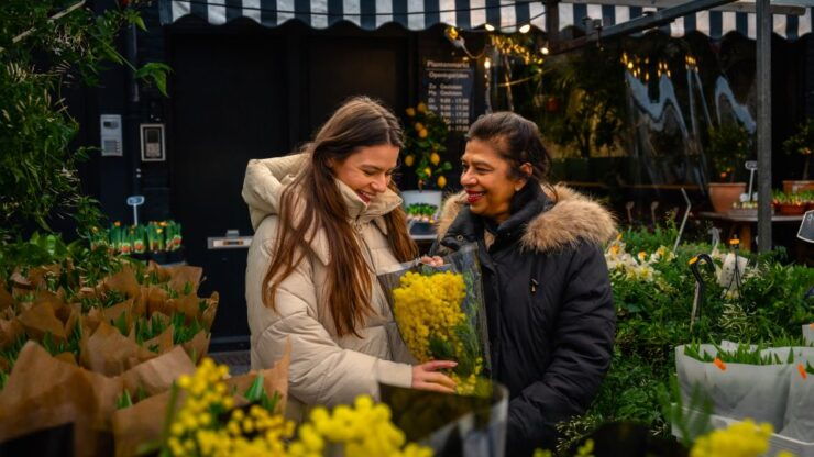 Amsterdam: Professional Photoshoot at the Canals - Activity Details