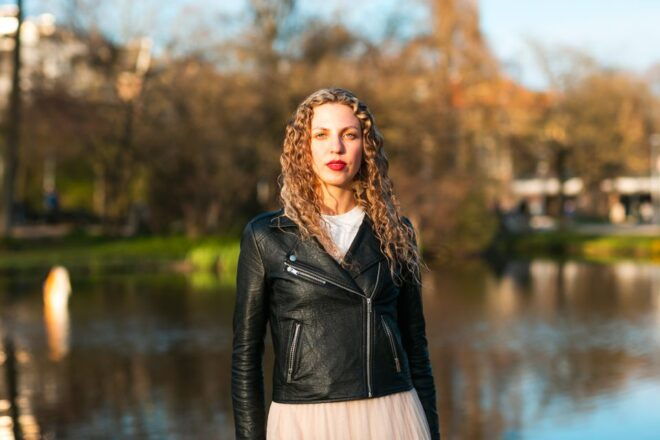 Amsterdam: Professional Photoshoot at Vondelpark - Price and Booking Information