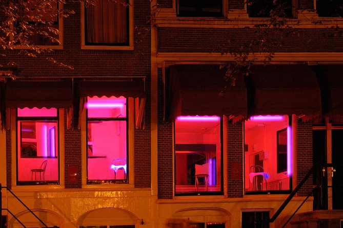Amsterdam Red Light District: a Walking Audio Tour on Your Phone (1hour) - Explore the Red Light District at Your Own Pace