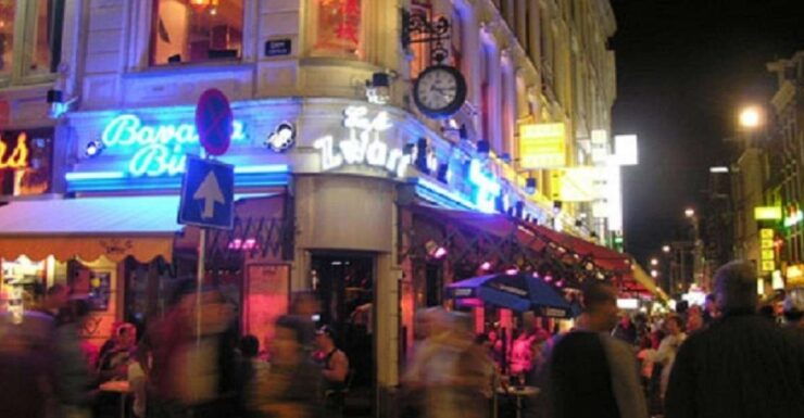 Amsterdam: Red Light District and Local Pub Tour - Full Tour Description