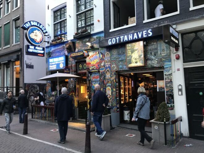 Amsterdam: Red Light District and Local Pub Tour - Inclusions