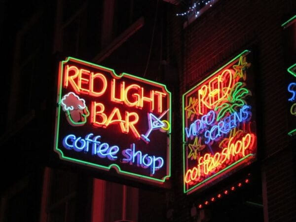 Amsterdam: Red Light District Exclusive Night Tour - Selecting Participants and Desired Date