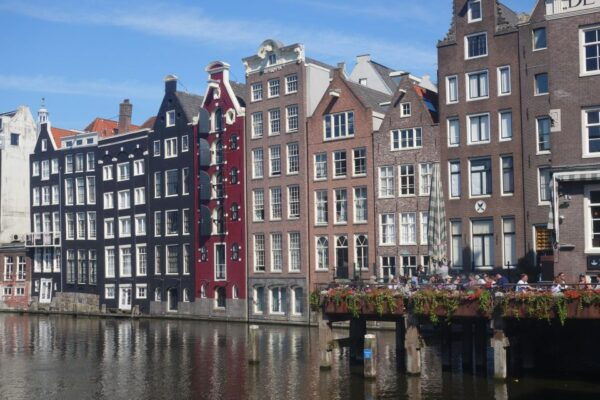 Amsterdam: Red Light District Highlights Walking Tour - Responsible Tourism and Promoting Respect and Understanding