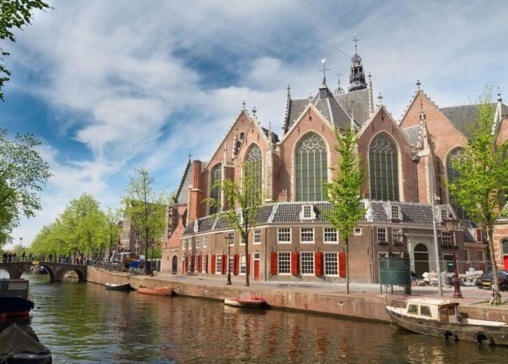 Amsterdam: Red Light District Horrors Audio Walking Tour App - Experience Highlights