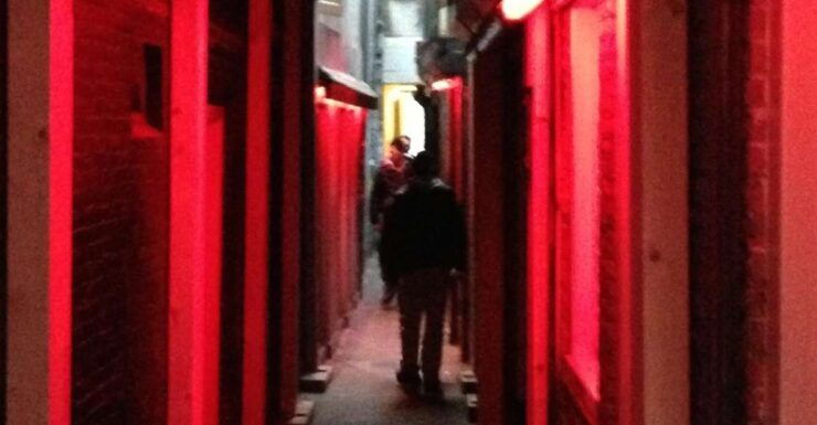 Amsterdam: Red Light District Self-Guided Audio Tour - Tour Experience