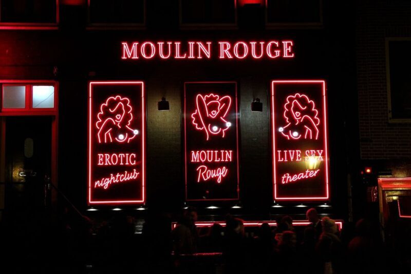 Amsterdam: Red Light District Tour in English or German - A Thorough Look at What to Expect from the Red Light District Tour