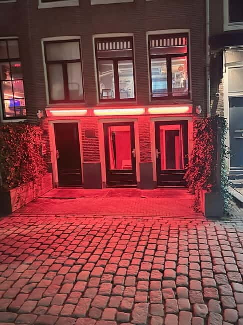 Amsterdam: Red Light District Tour in German/English for groups of 4 or more - Why Choose This Red Light District Tour?
