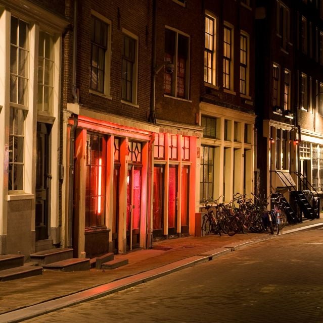 Amsterdam Red Light District Tour With a Local Guide - Activity Details