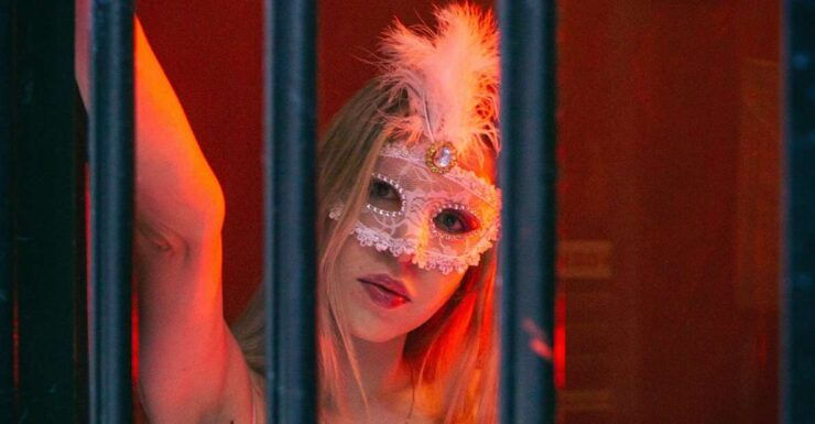 Amsterdam: Red Light Photoshoot in Former Brothel - Historic Allure of a Transformed Brothel