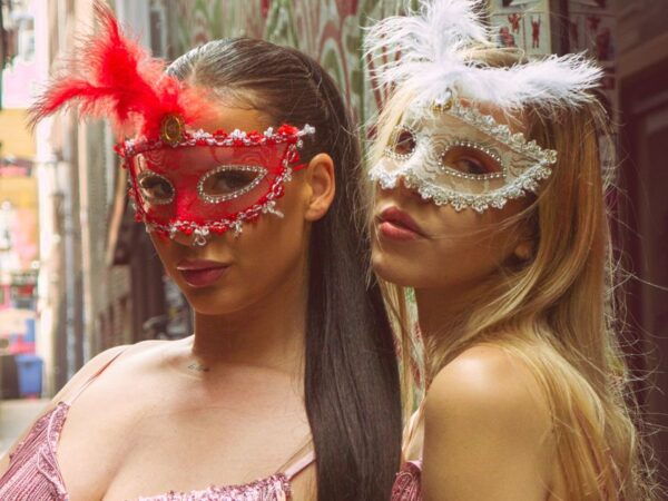 Amsterdam: Red Light Photoshoot in Former Brothel - The Sum Up