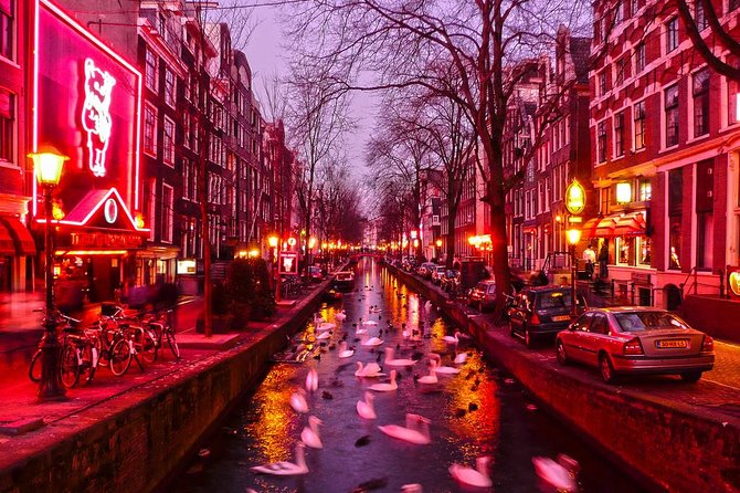 Amsterdam Red Light Walking Tour in English or German - Traveler Photos