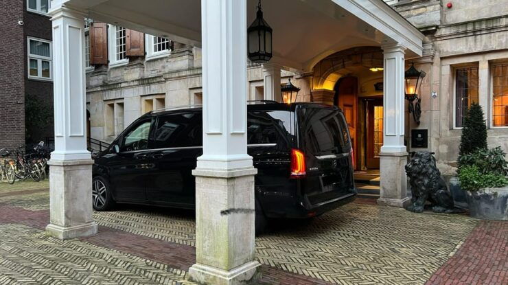 Amsterdam: Rent a Car With Driver in Amsterdam (6 Hours) - Service Overview