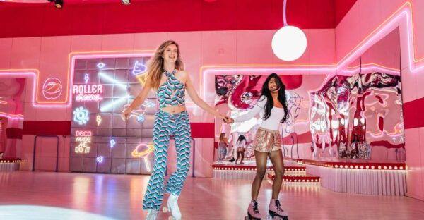 Amsterdam: Roller Dreams '80s Roller Skating Rink Ticket - Roller Skating and Music