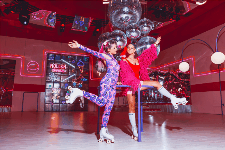 Amsterdam: Roller Dreams & Amsterdam Nightlife Experience - Detailed Breakdown of the Night