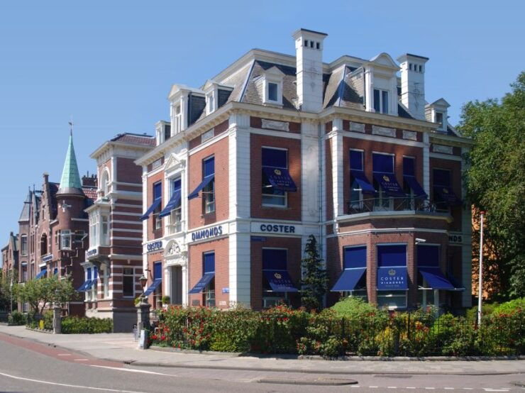 Amsterdam: Royal Engagement Experience - Experience Details