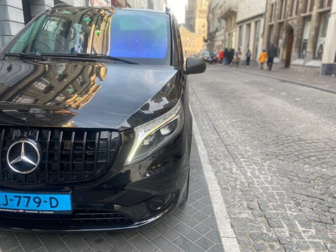 Amsterdam Schiphol Airport AMS - Private Airport Transfers - Commitment to Punctuality