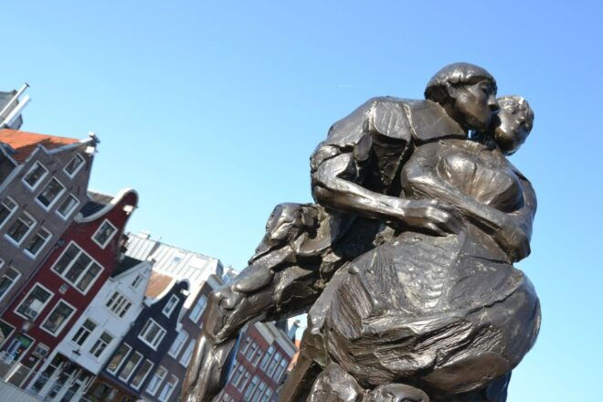 Amsterdam Self-Guided App Tour: Secrets of the City Center - Discover the Secrets of the Red Light District