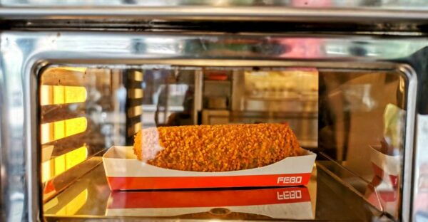 Amsterdam: Self-Guided Food Tour in De Pijp Neighbourhood - Visit the Iconic Albert Cuyp Market