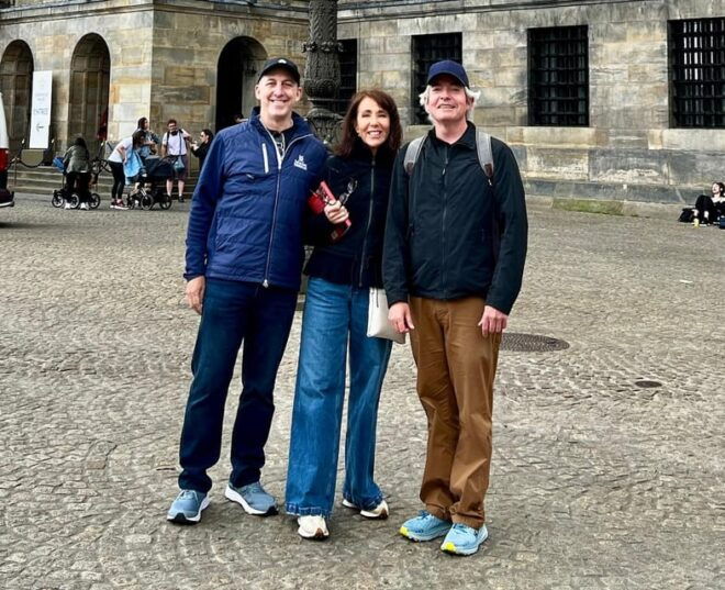 Amsterdam: Small Group Walking Tour With Fun Guide - Picturesque Canals and Back Streets