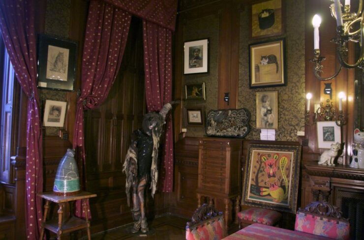 Amsterdam: The Kattenkabinet Cat Museum Entry Ticket - Experience at the Kattenkabinet Museum